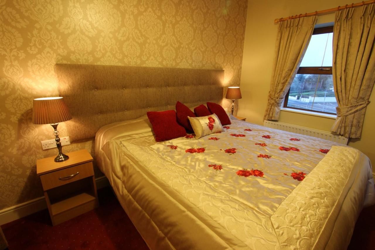 Отель Ballyliffin TownHouse Boutique Hotel Баллилиффин